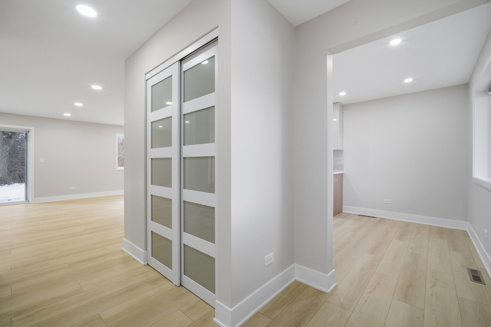 1175 Hunters Lane, Lake Zurich, IL 60047