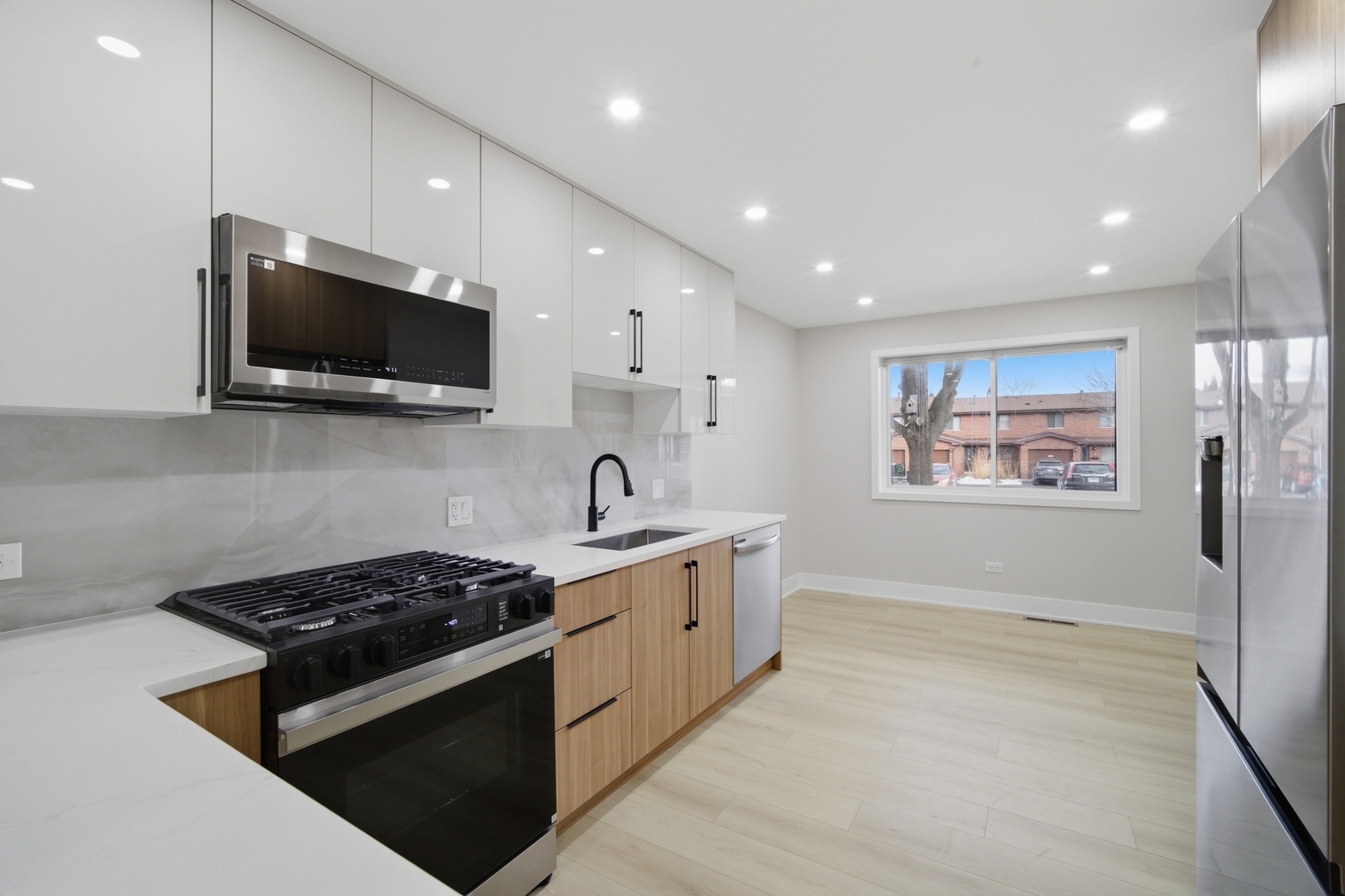 1175 Hunters Lane, Lake Zurich, IL 60047