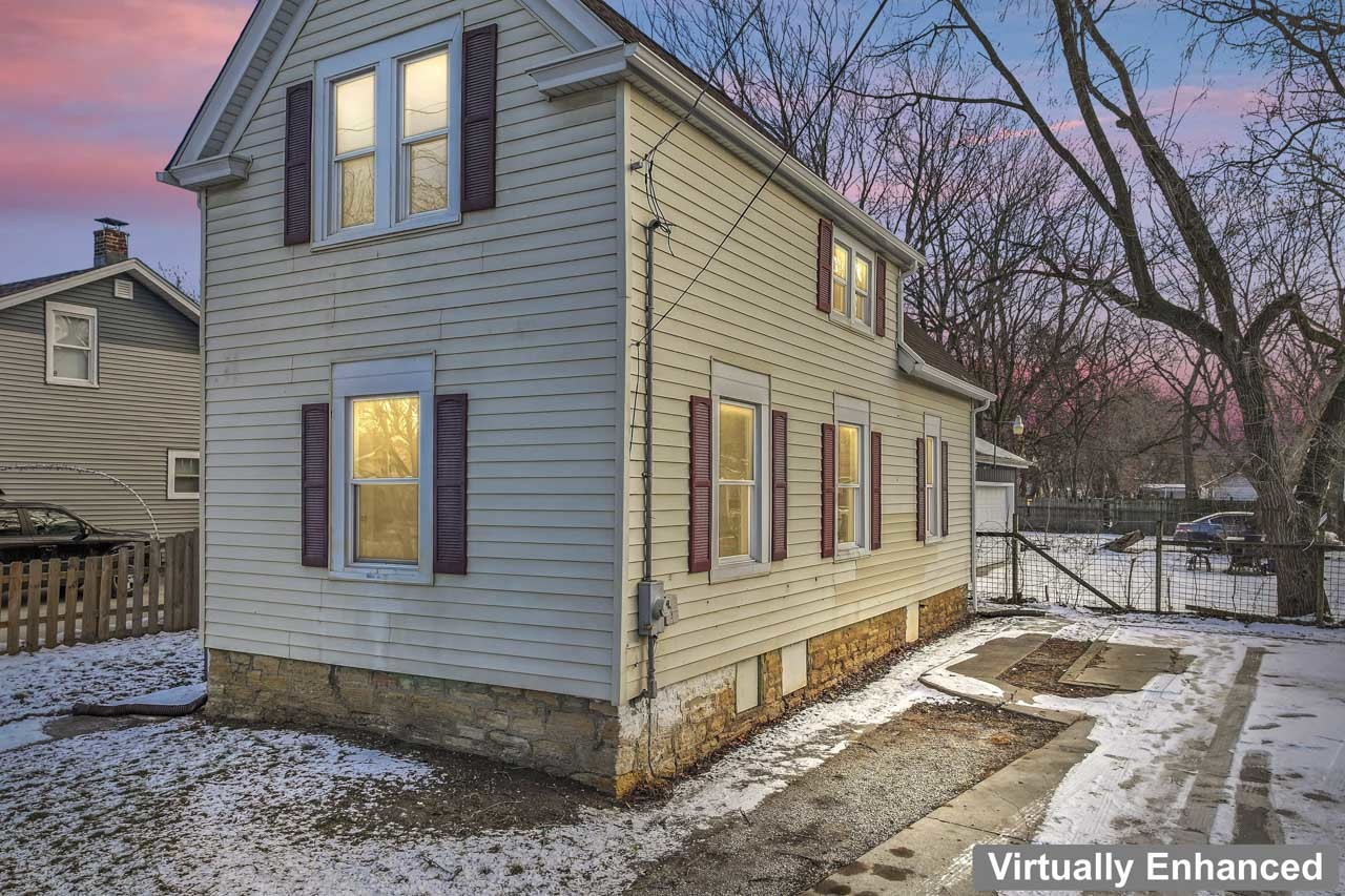 418 W Illinois Avenue, Aurora, IL 60506