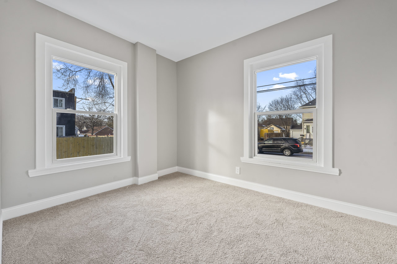 418 W Illinois Avenue, Aurora, IL 60506