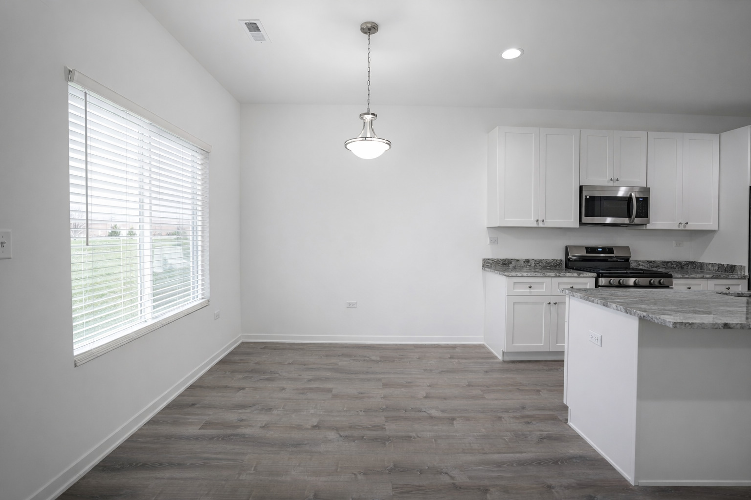 1128 Gillespie Lane #1128, Yorkville, IL 60560