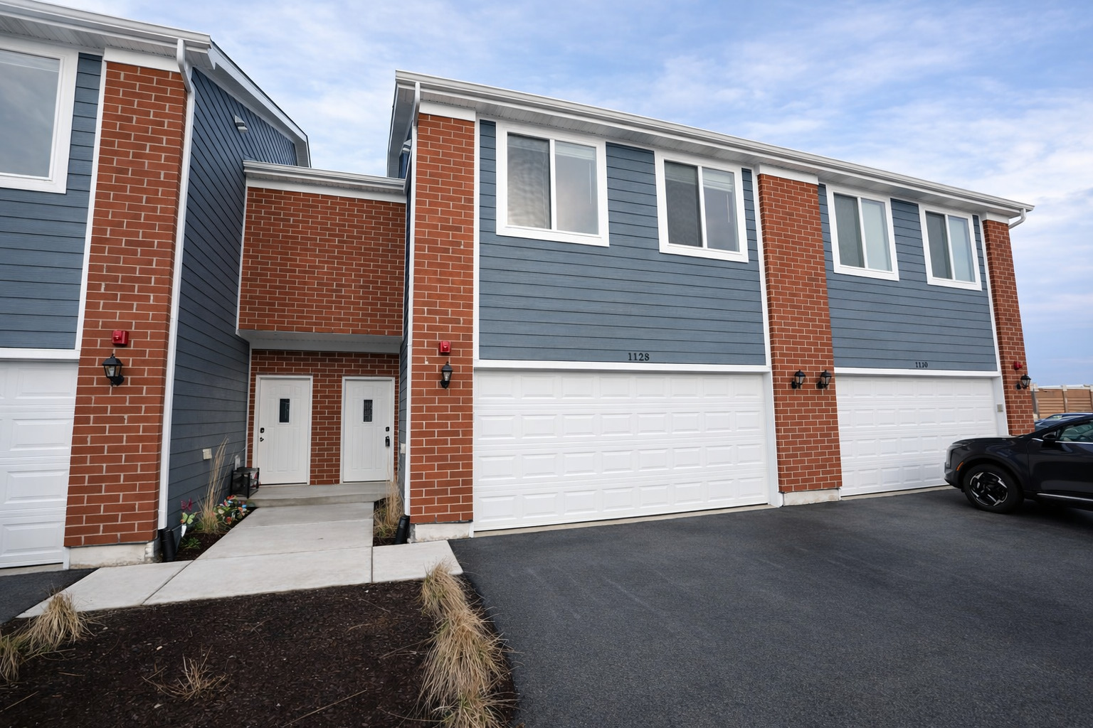 1128 Gillespie Lane #1128, Yorkville, IL 60560