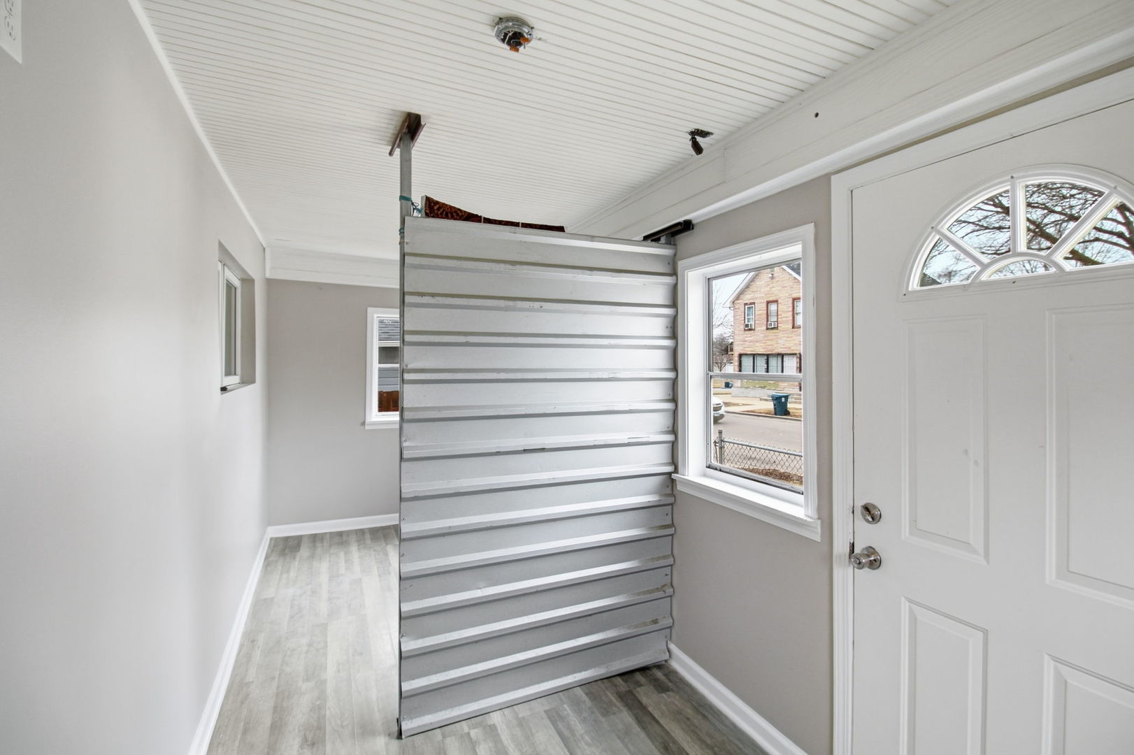 107 N State Street, Aurora, IL 60505