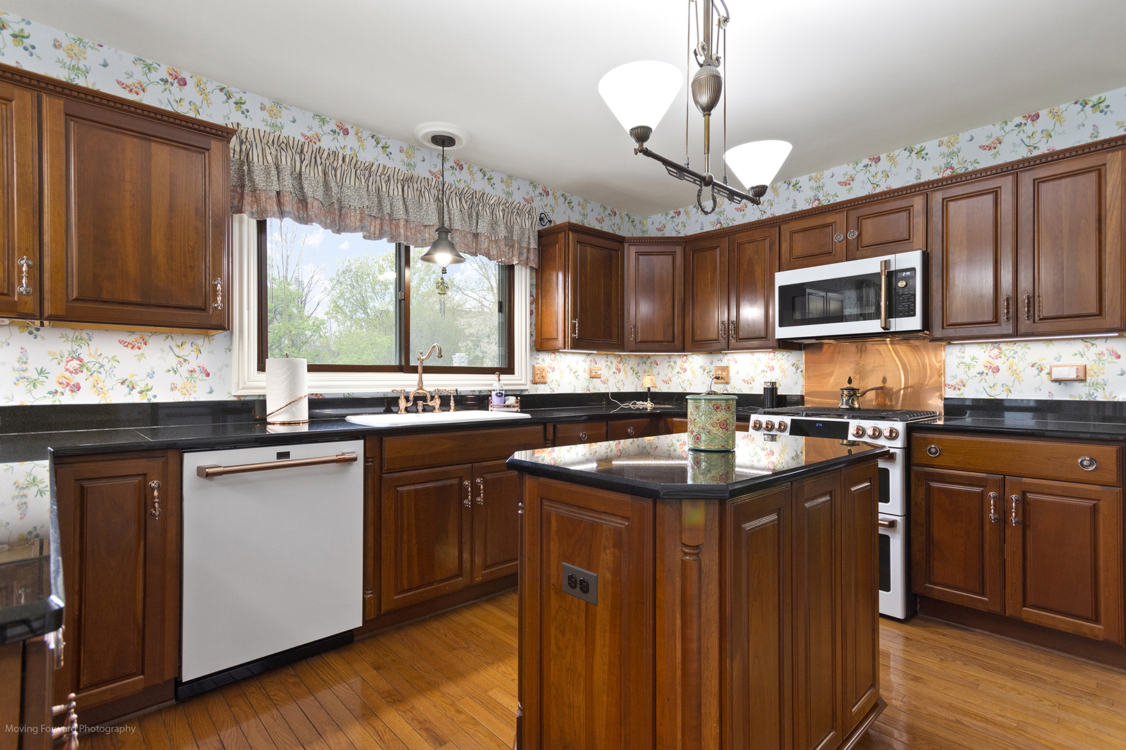 1660 Castillian Way, Mundelein, IL 60060