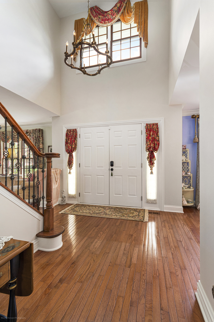 1660 Castillian Way, Mundelein, IL 60060