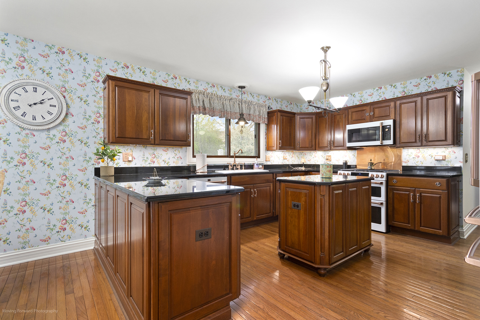 1660 Castillian Way, Mundelein, IL 60060