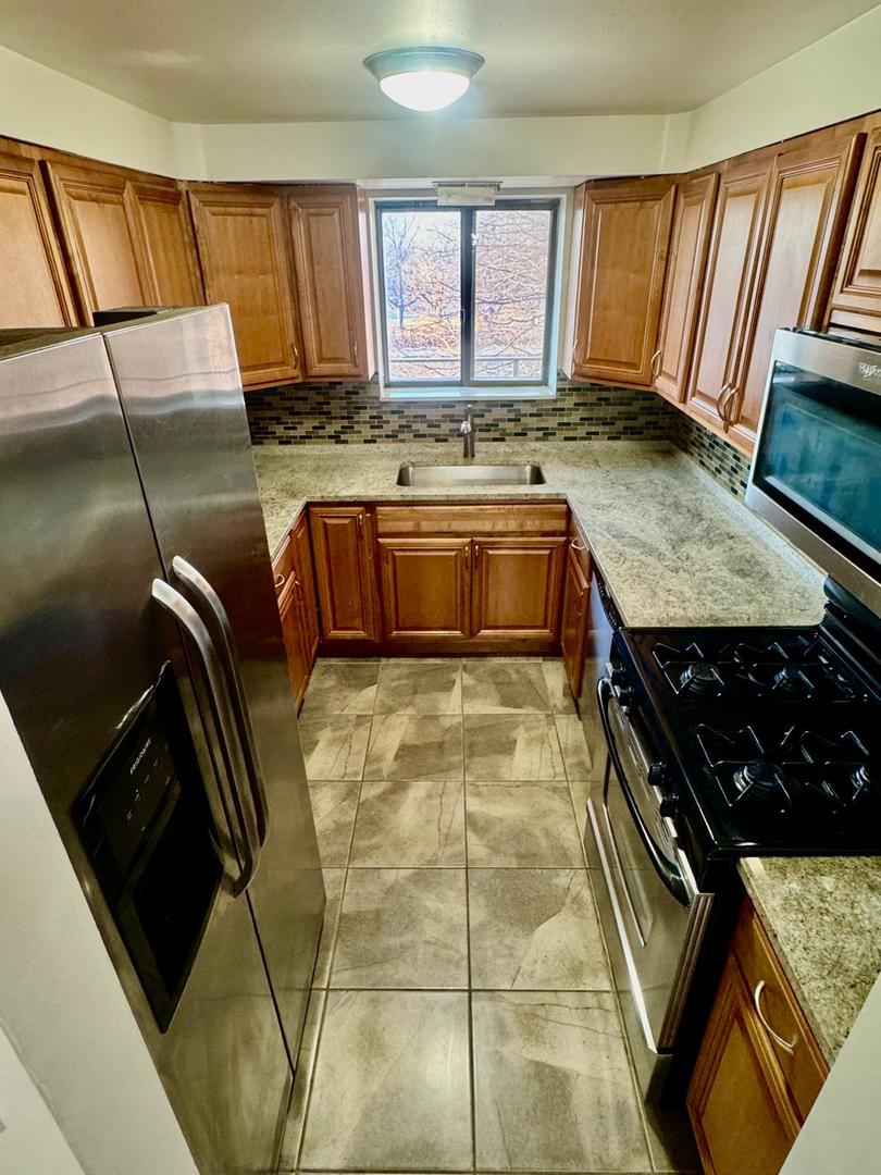 1463 Mercury Drive #309, Schaumburg, IL 60193