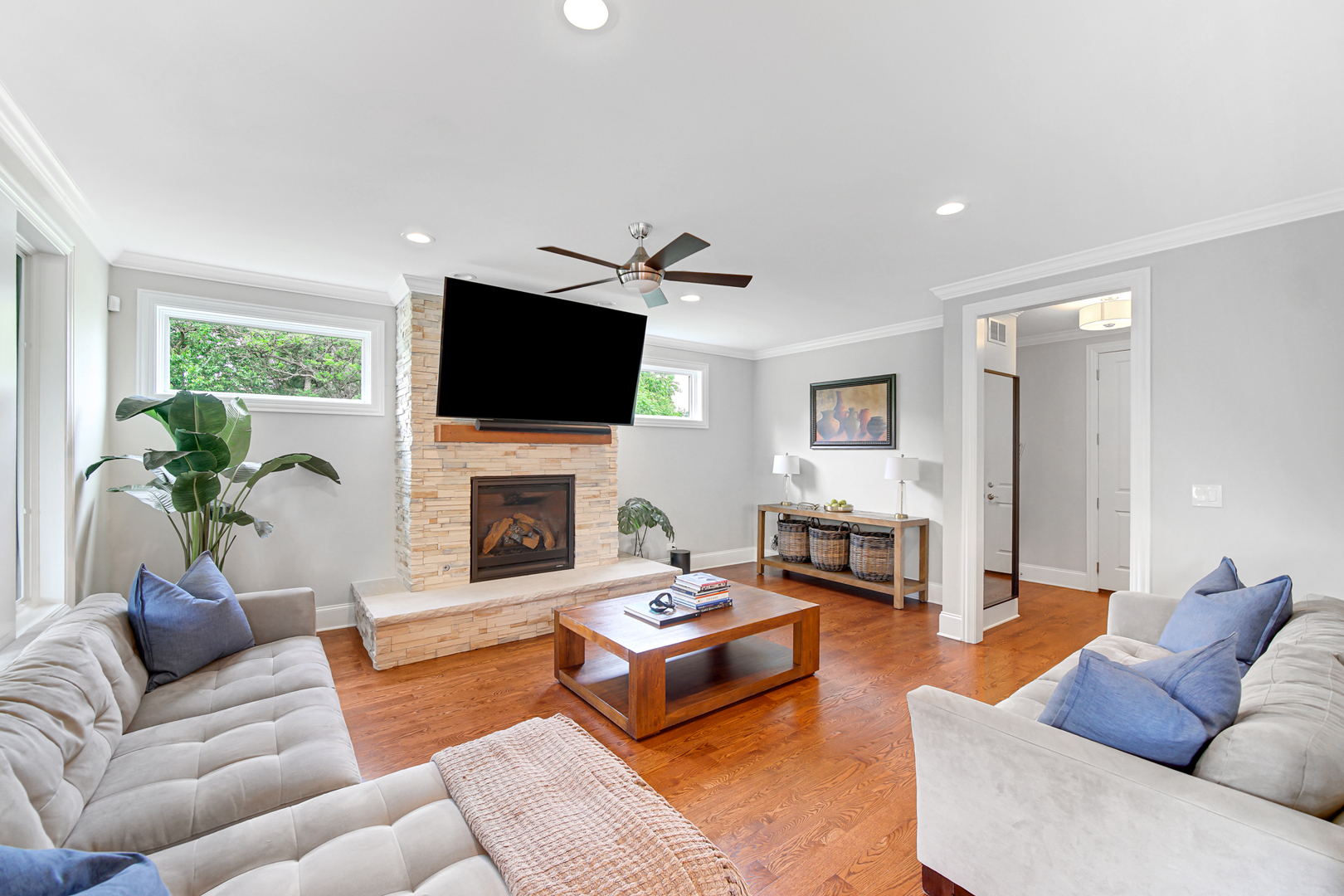 5622 Belmont Road, Downers Grove, IL 60516