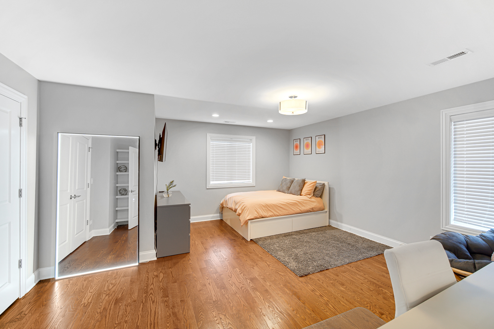 5622 Belmont Road, Downers Grove, IL 60516