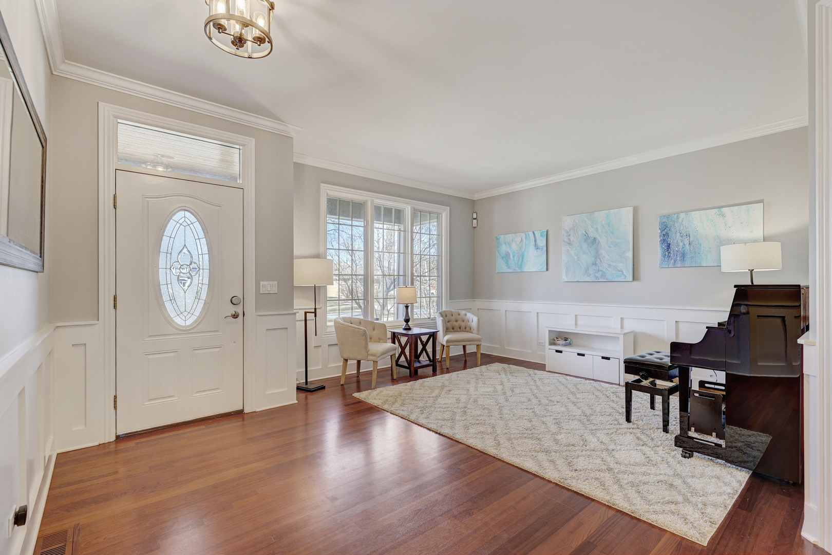 881 S Bryan Street, Elmhurst, IL 60126