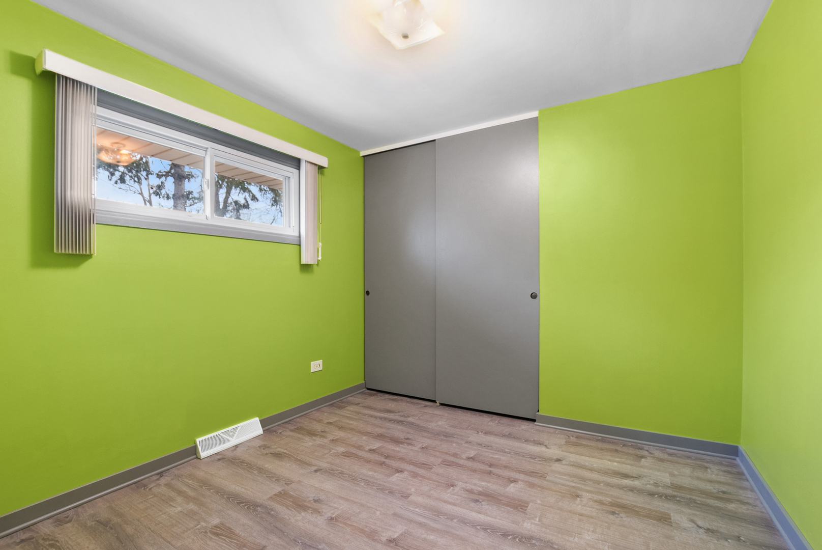 16417 George Drive, Oak Forest, IL 60452