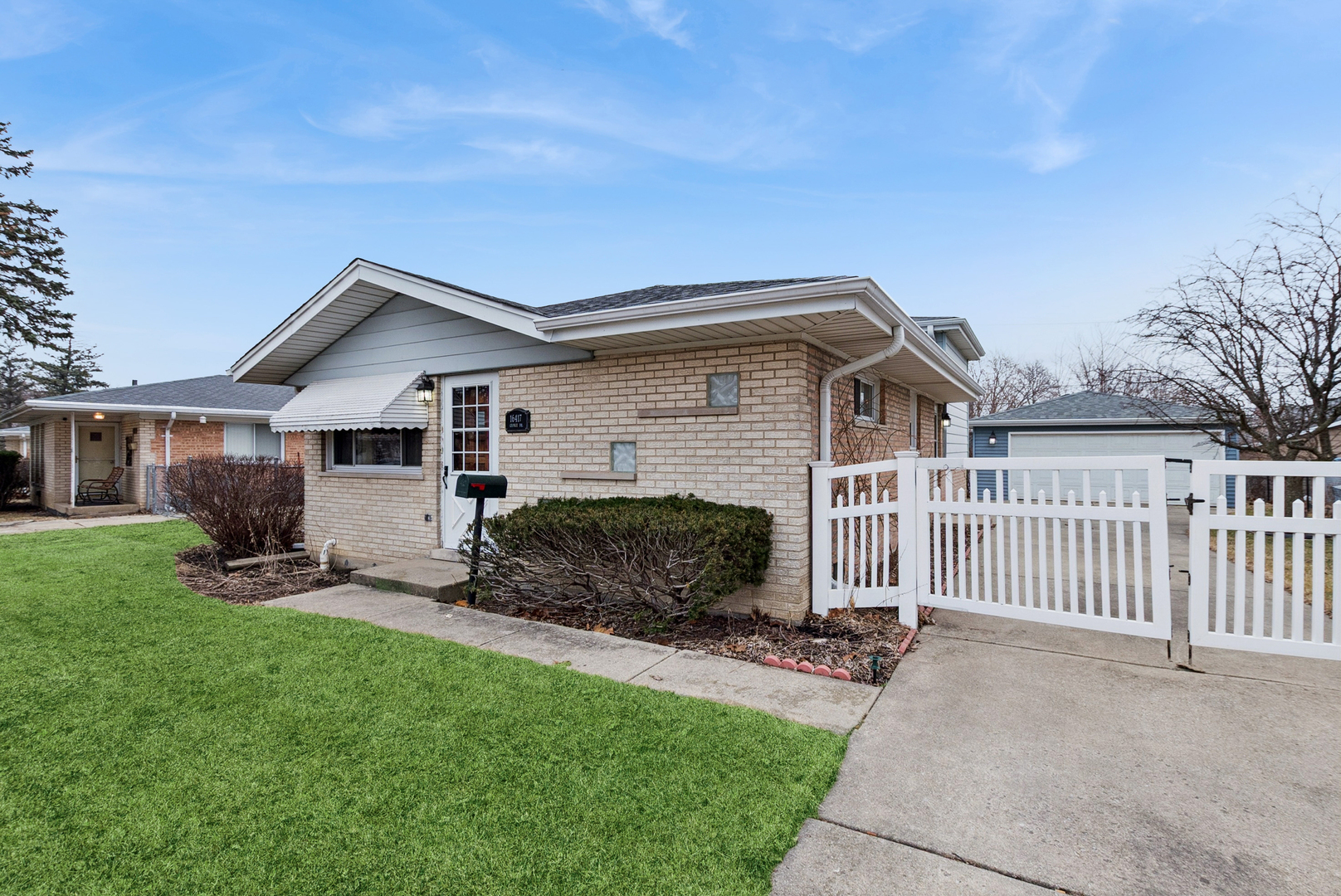 16417 George Drive, Oak Forest, IL 60452