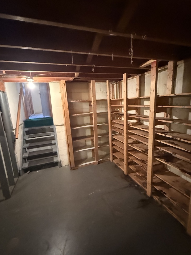 2724 N Country Club Terrace Terrace, Rockford, IL 61103