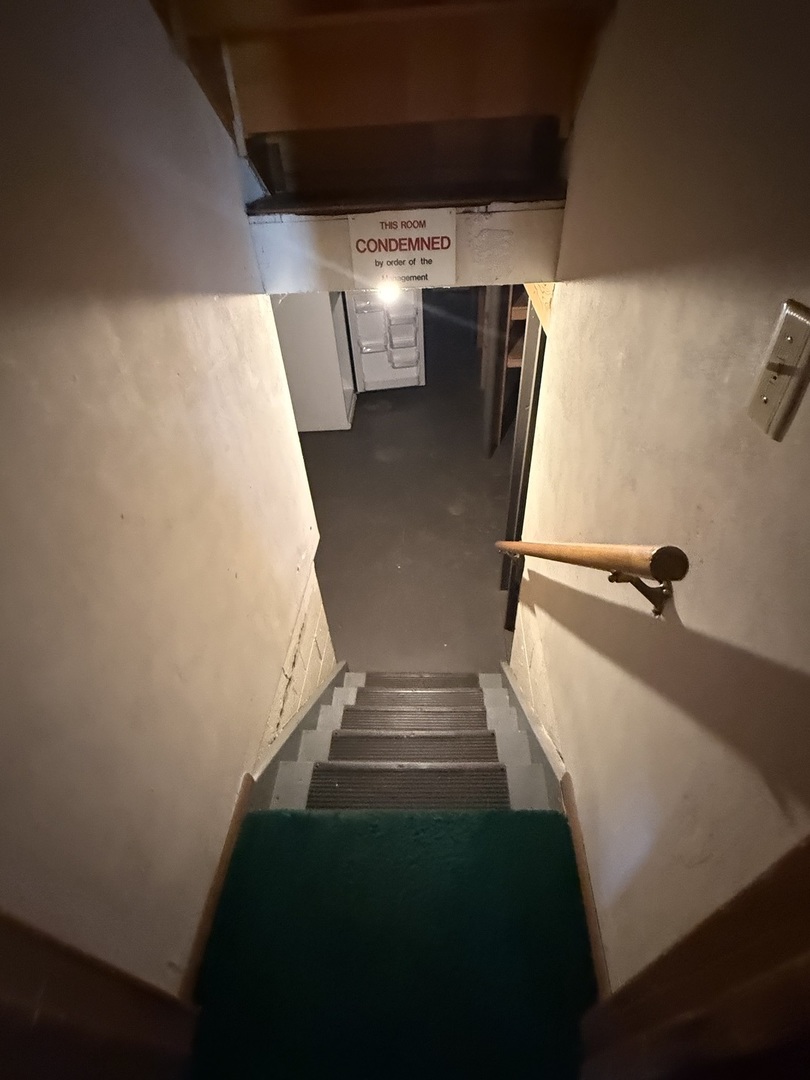 2724 N Country Club Terrace Terrace, Rockford, IL 61103