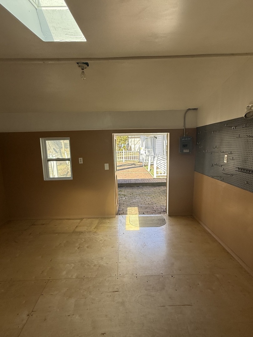 2724 N Country Club Terrace Terrace, Rockford, IL 61103