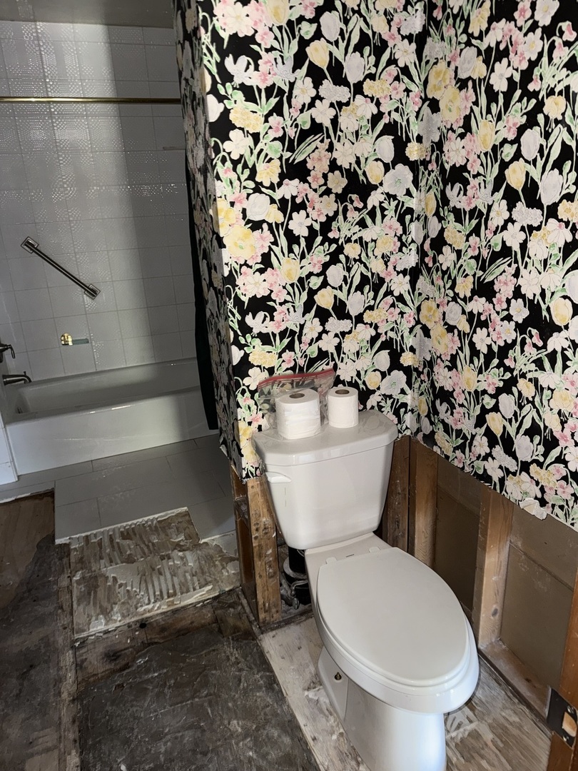 2724 N Country Club Terrace Terrace, Rockford, IL 61103