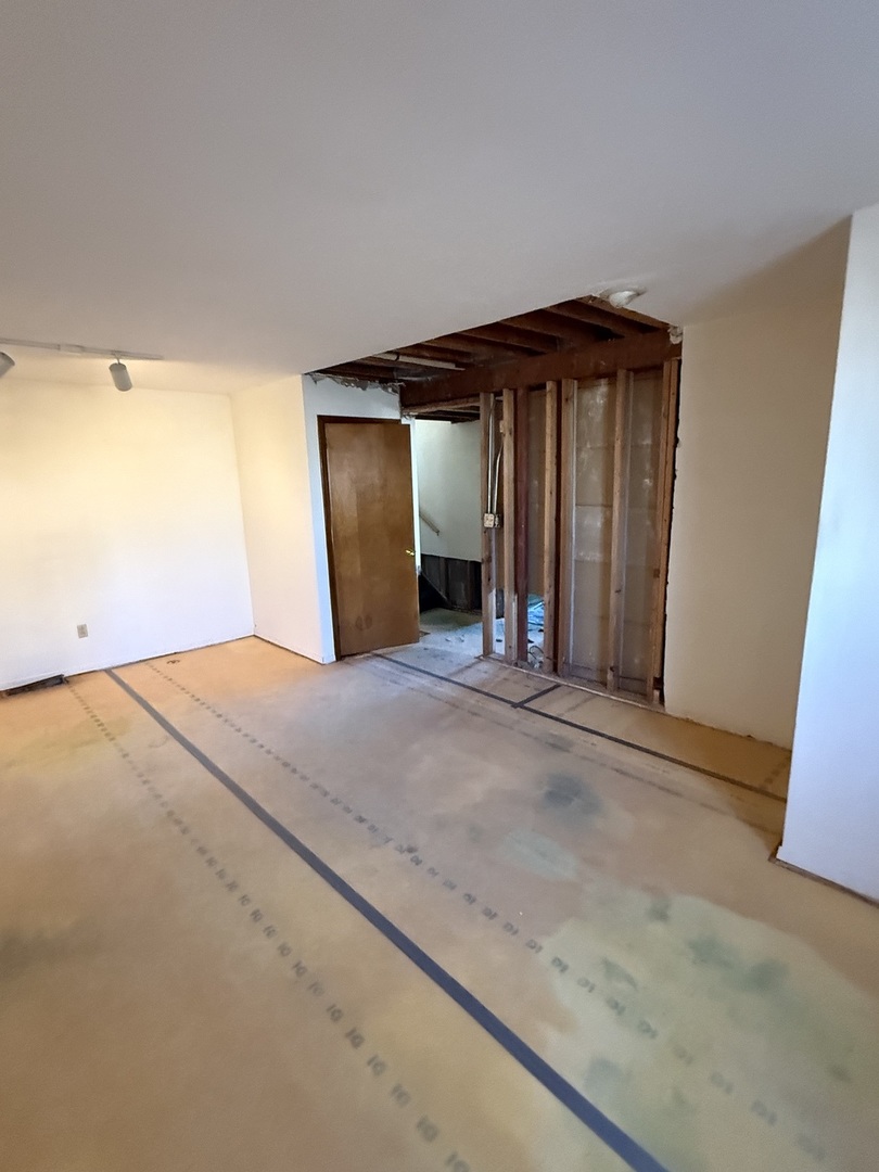 2724 N Country Club Terrace Terrace, Rockford, IL 61103