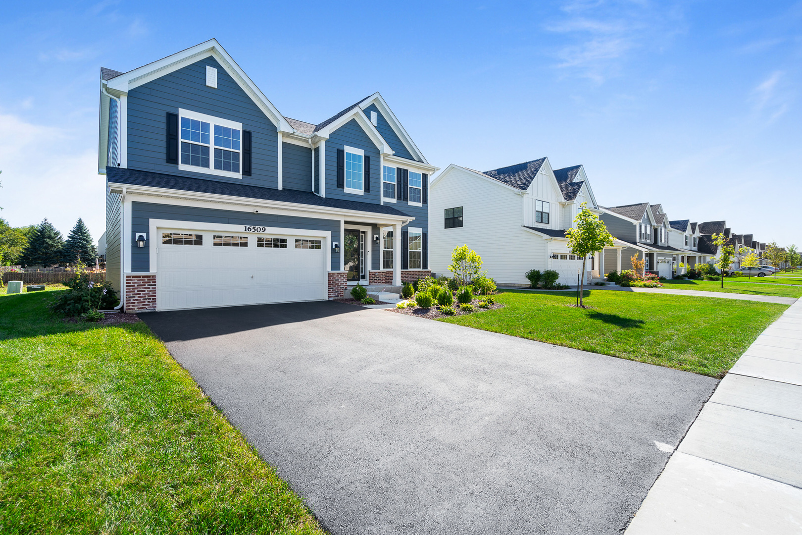 16509 S Sun Meadow Drive, Lockport, IL 60441