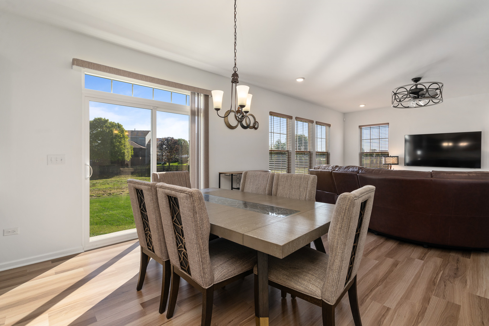 16509 S Sun Meadow Drive, Lockport, IL 60441