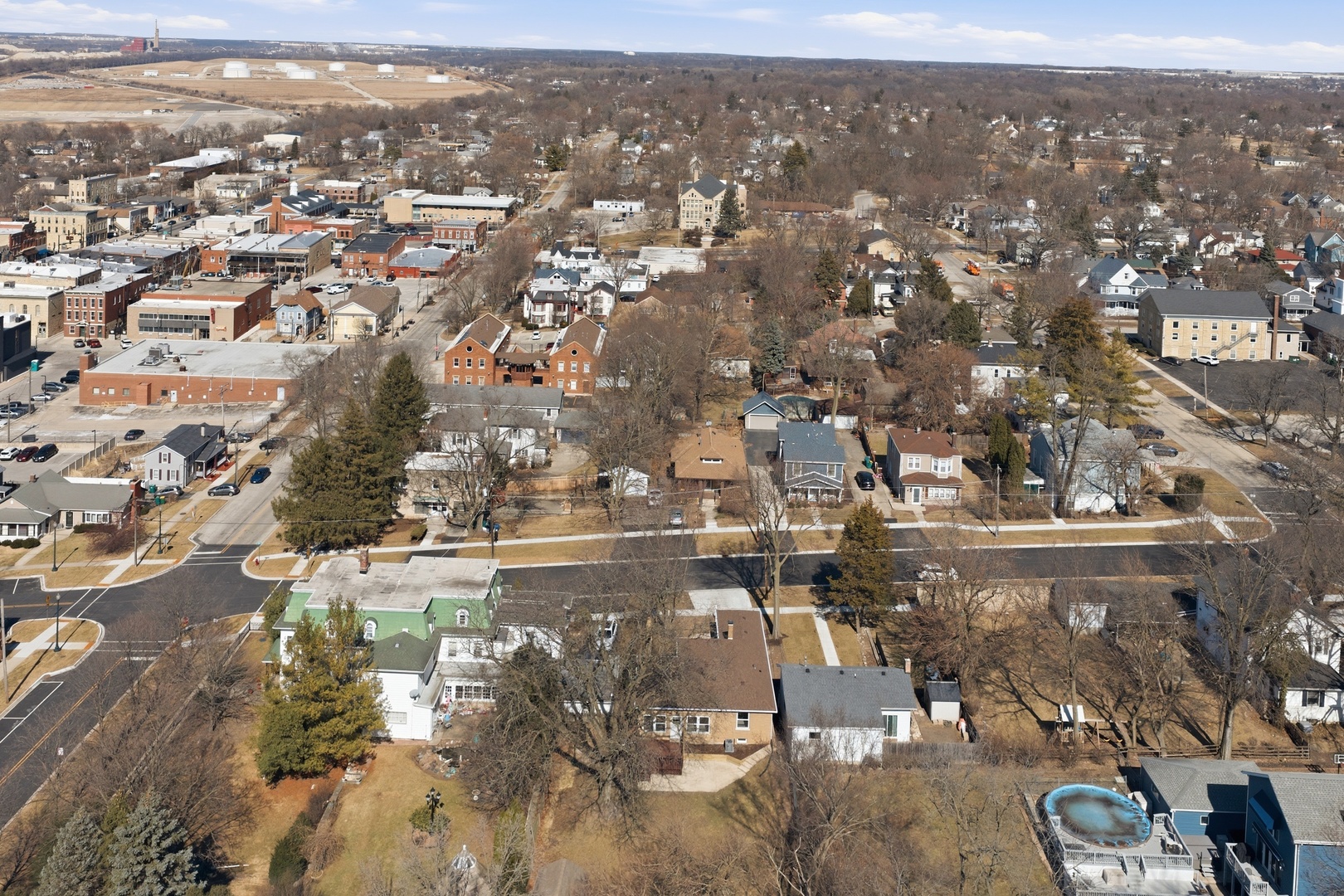 217 E 11th Street, Lockport, IL 60441