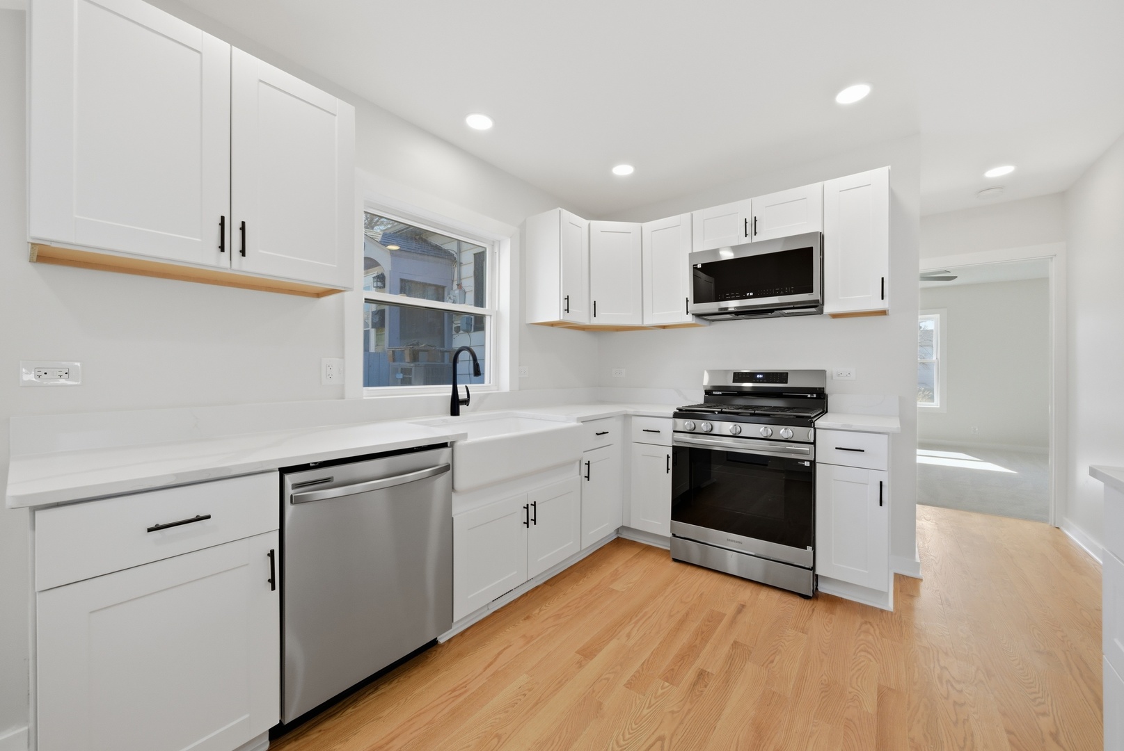 217 E 11th Street, Lockport, IL 60441