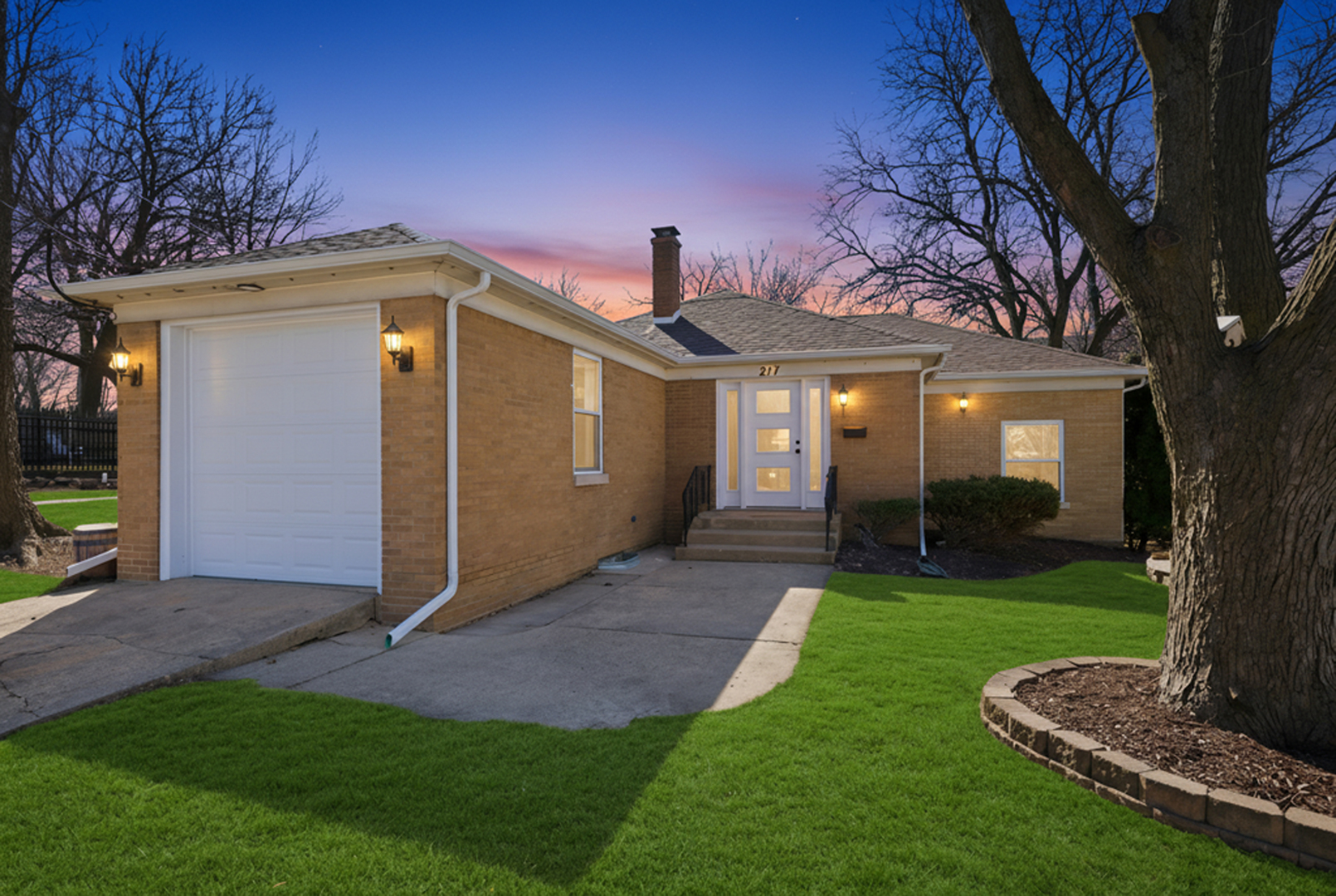 217 E 11th Street, Lockport, IL 60441