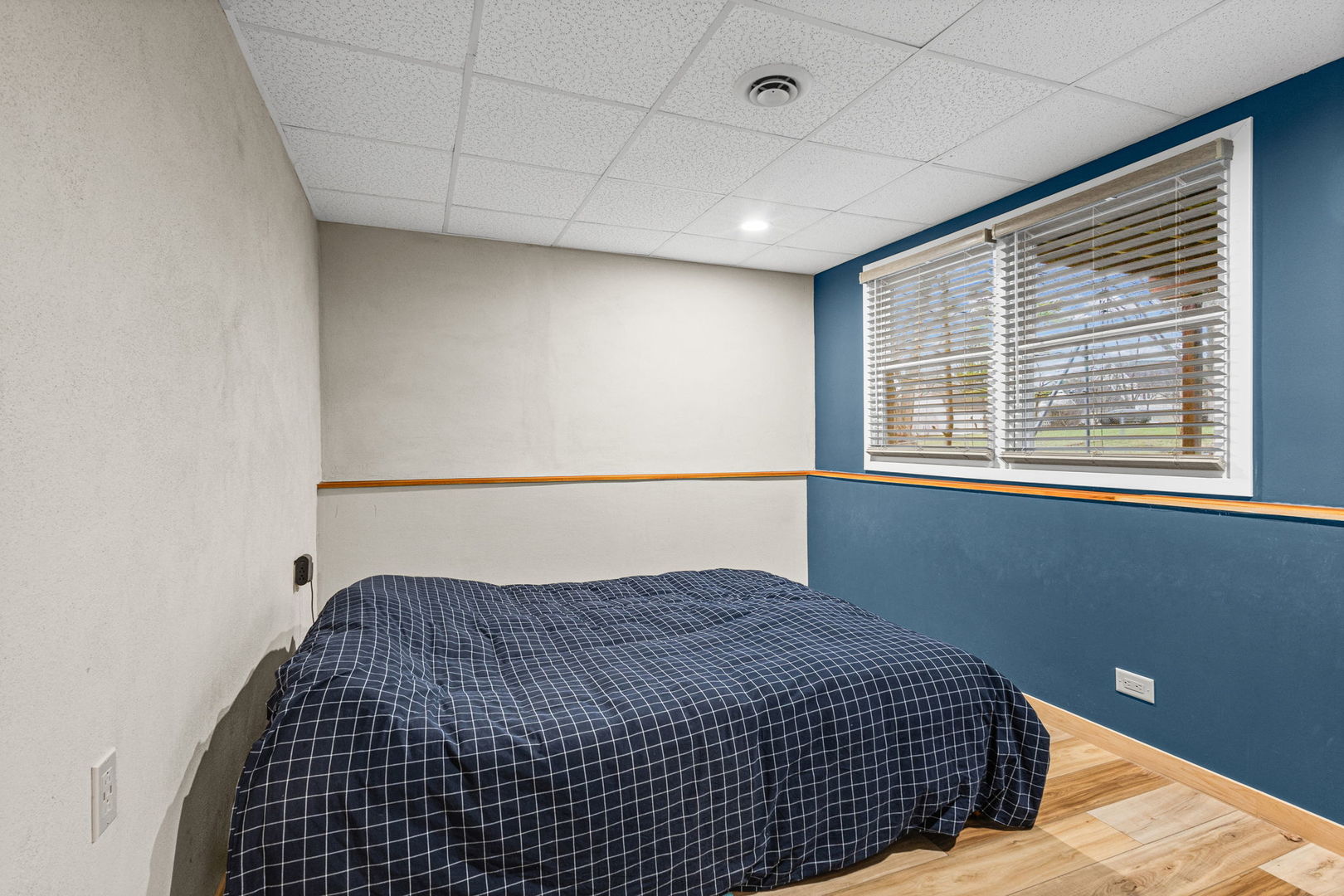 222 Abilene Lane, Vernon Hills, IL 60061