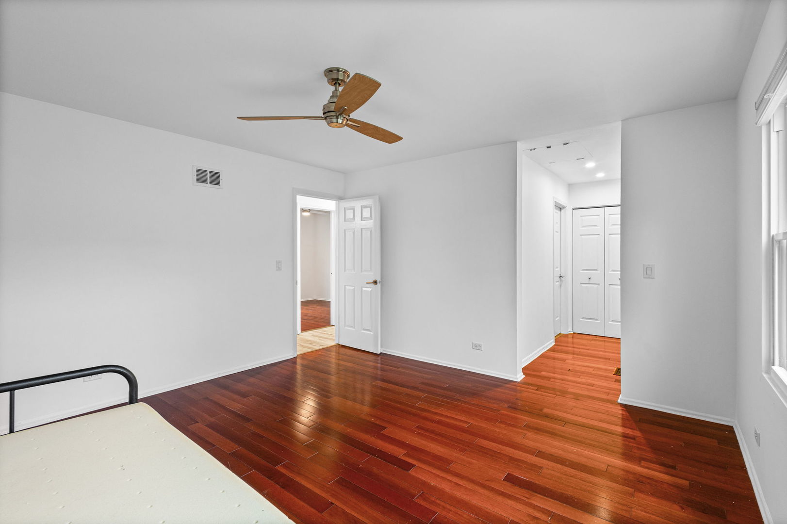 222 Abilene Lane, Vernon Hills, IL 60061