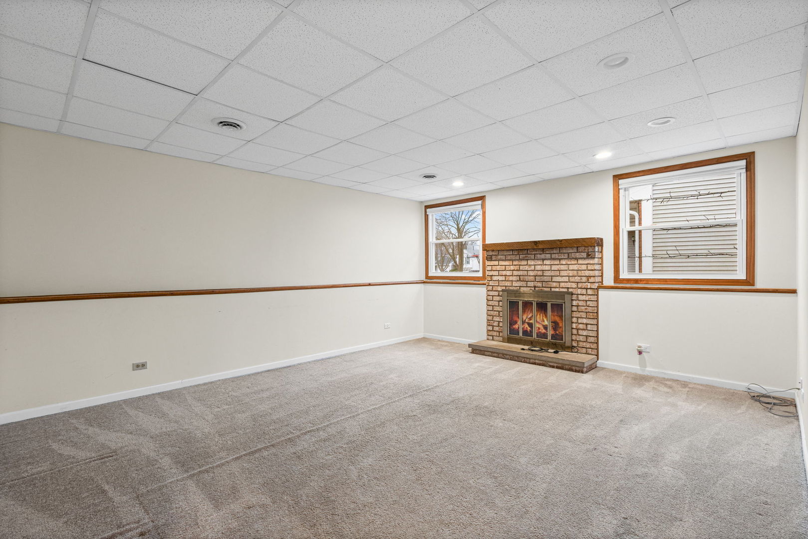 222 Abilene Lane, Vernon Hills, IL 60061