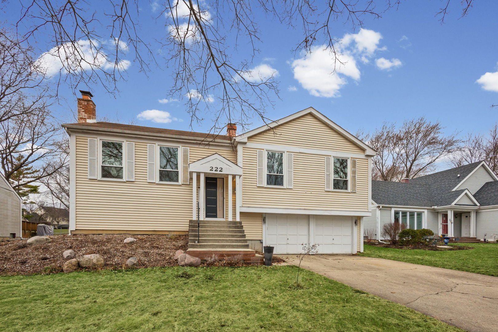 222 Abilene Lane, Vernon Hills, IL 60061