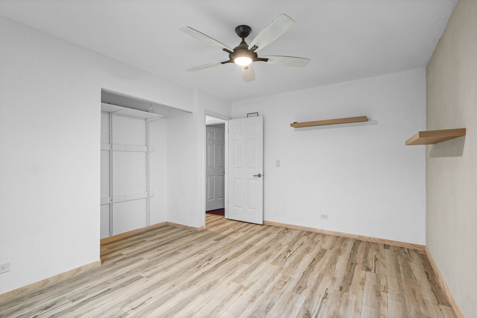 222 Abilene Lane, Vernon Hills, IL 60061