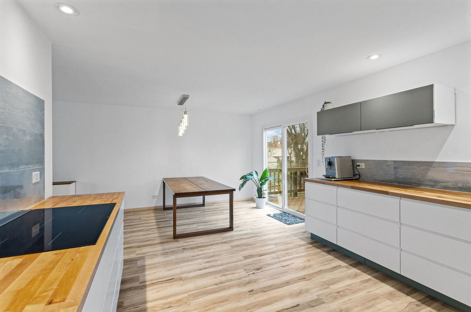 222 Abilene Lane, Vernon Hills, IL 60061