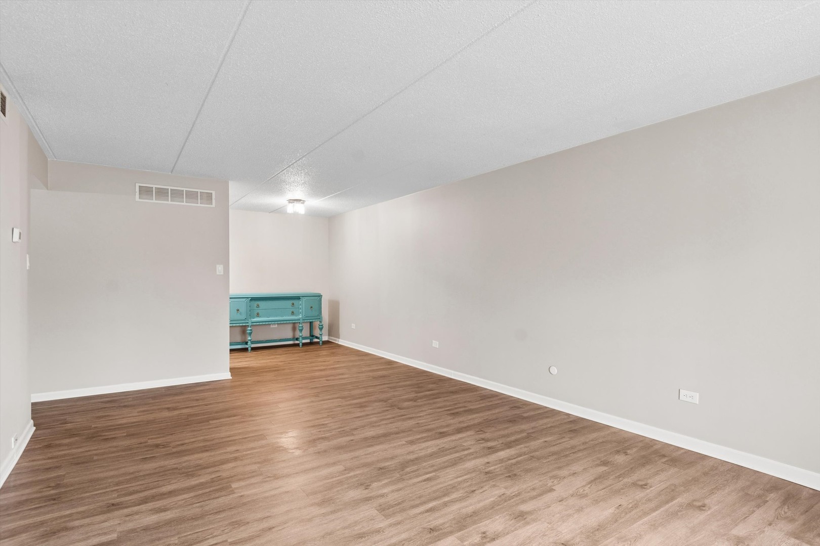 8025 Woodglen Lane #112, Downers Grove, IL 60516