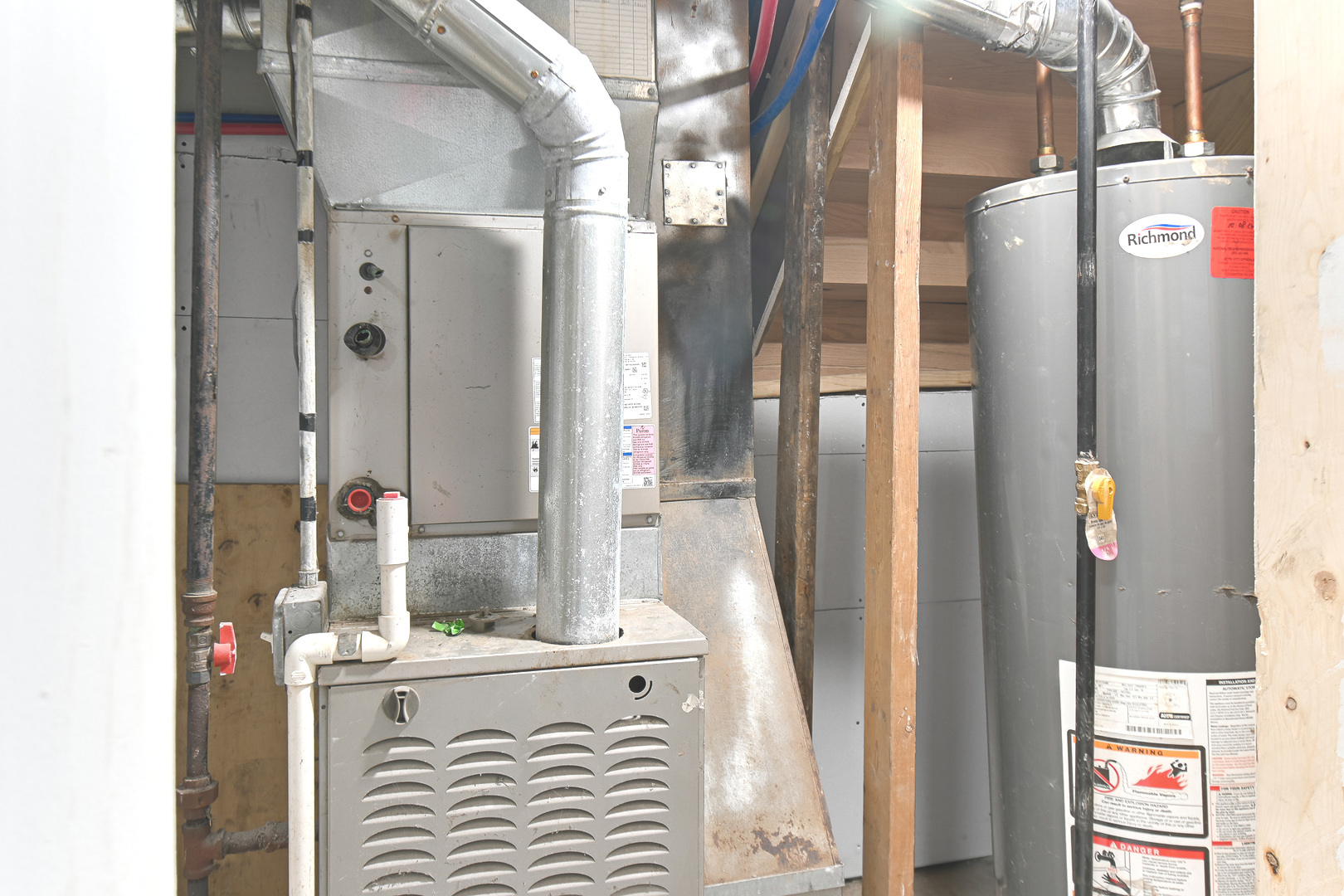 13240 S Saint Lawrence Avenue, Chicago, IL 60827