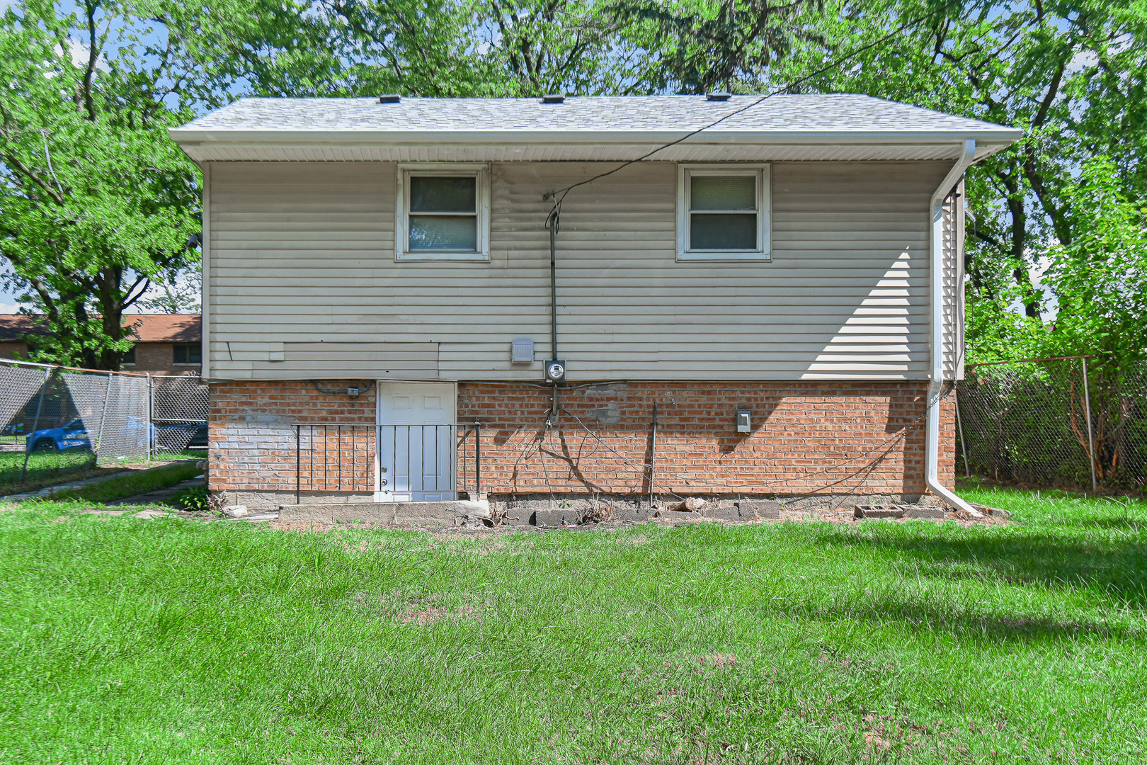 13240 S Saint Lawrence Avenue, Chicago, IL 60827