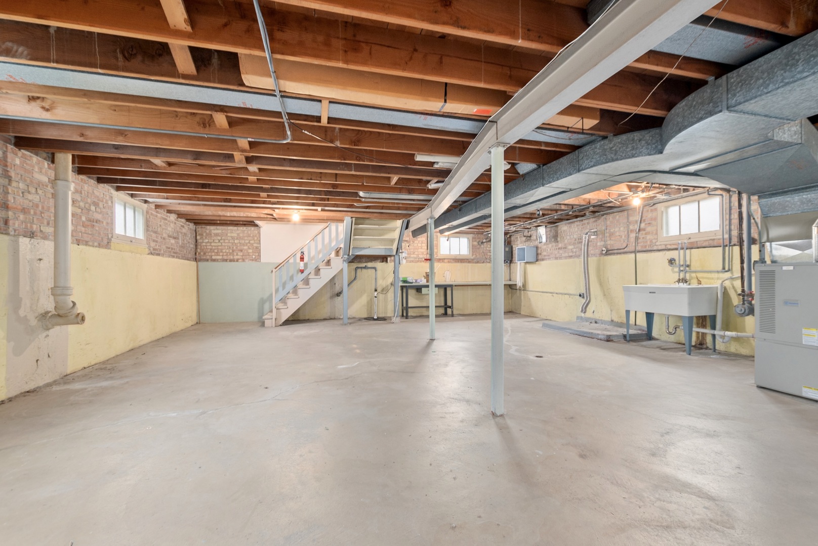 10609 S Kildare Avenue, Oak Lawn, IL 60453