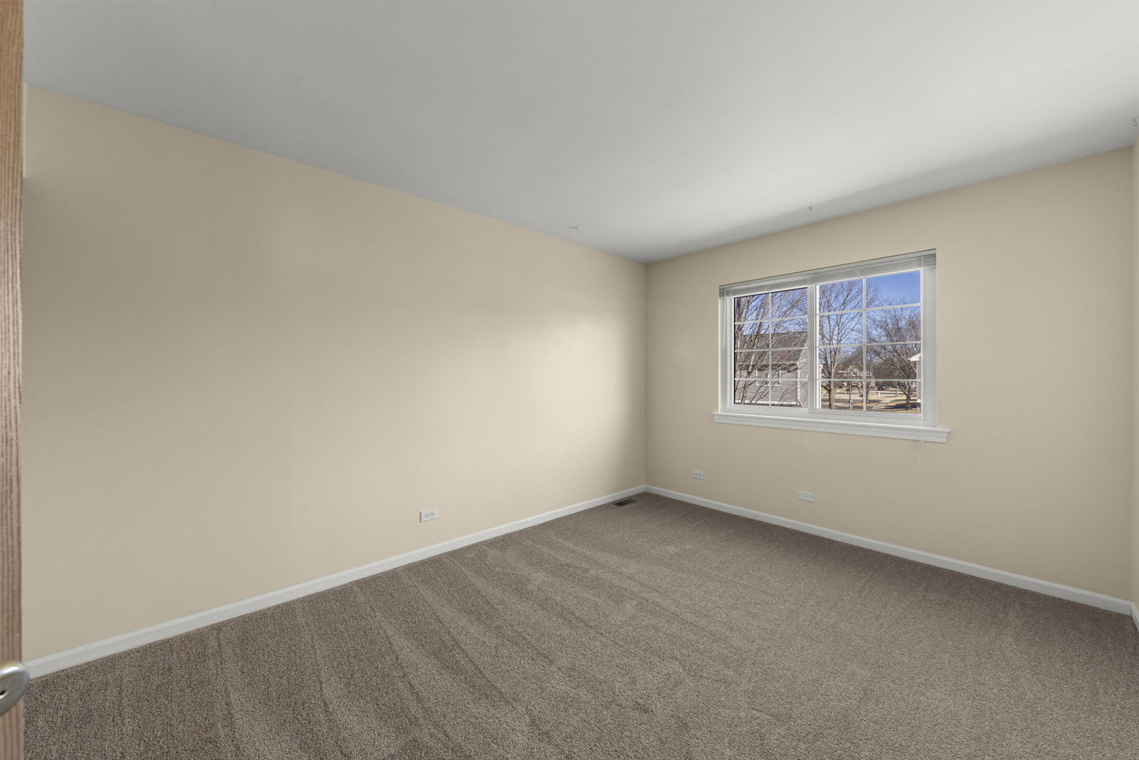 1782 Montrose Drive, Aurora, IL 60503