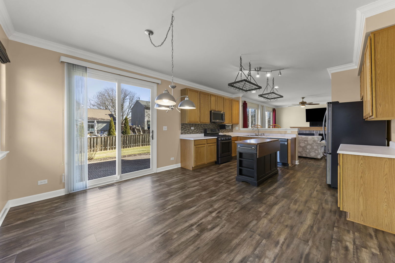 1782 Montrose Drive, Aurora, IL 60503