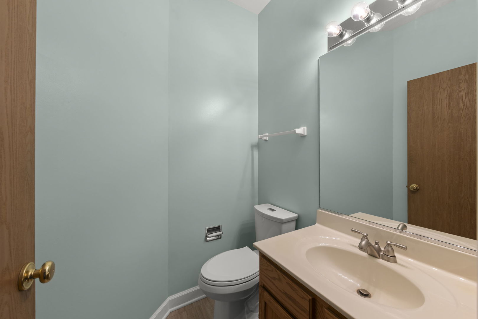 1782 Montrose Drive, Aurora, IL 60503