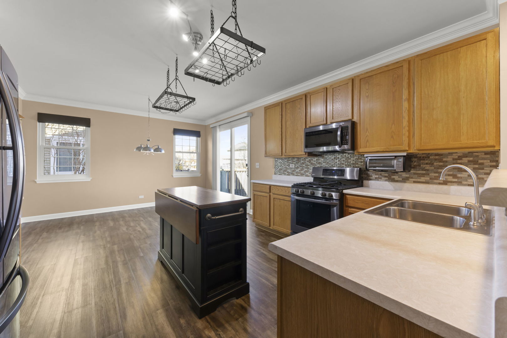 1782 Montrose Drive, Aurora, IL 60503