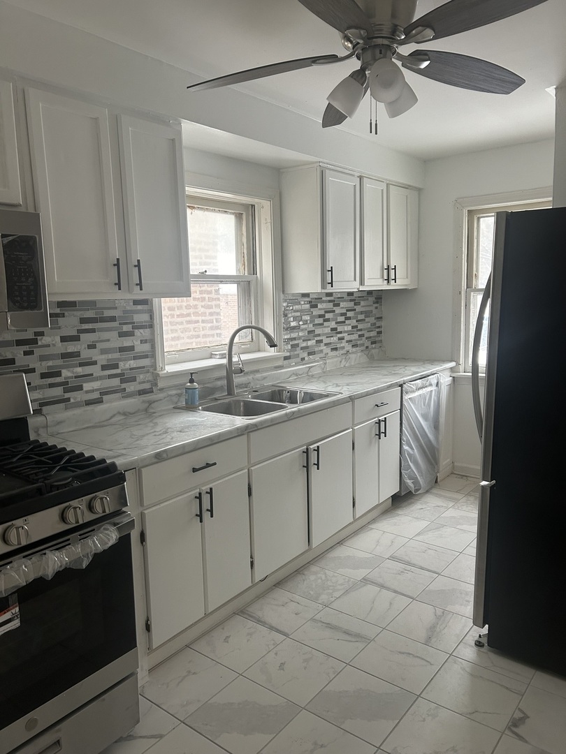 12748 S LOWE Street, Chicago, IL 60638