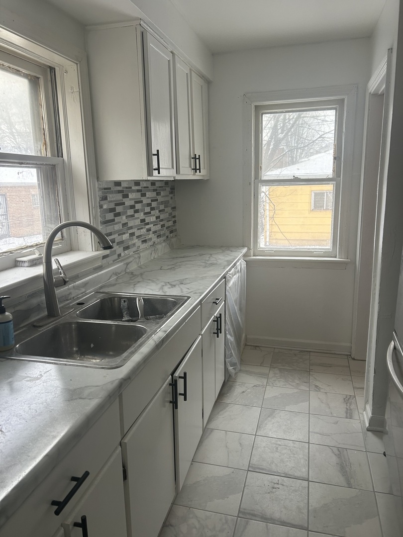 12748 S LOWE Street, Chicago, IL 60638