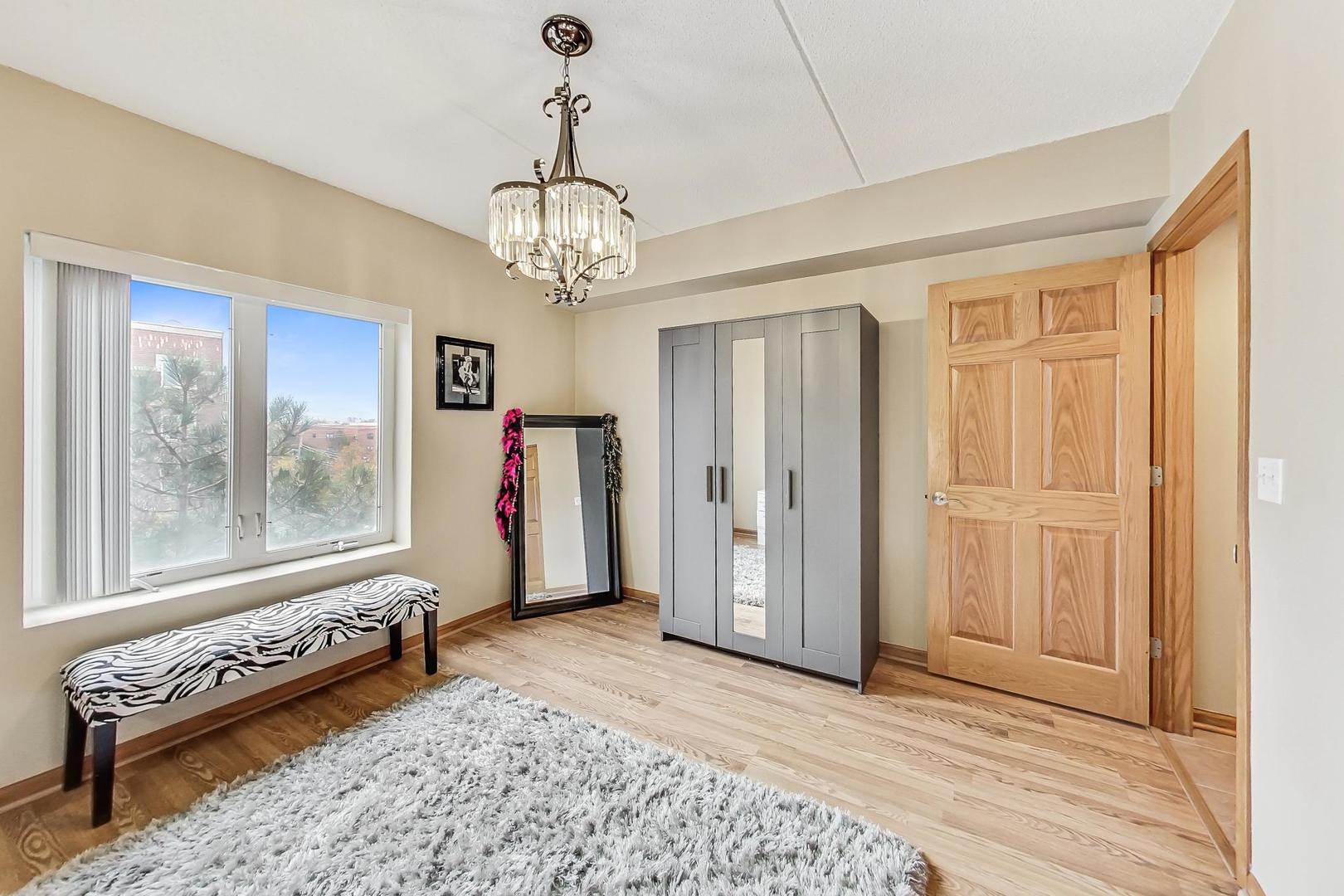 6559 W George Street #404, Chicago, IL 60634