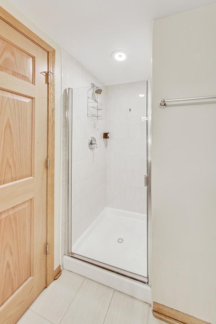 6559 W George Street #404, Chicago, IL 60634