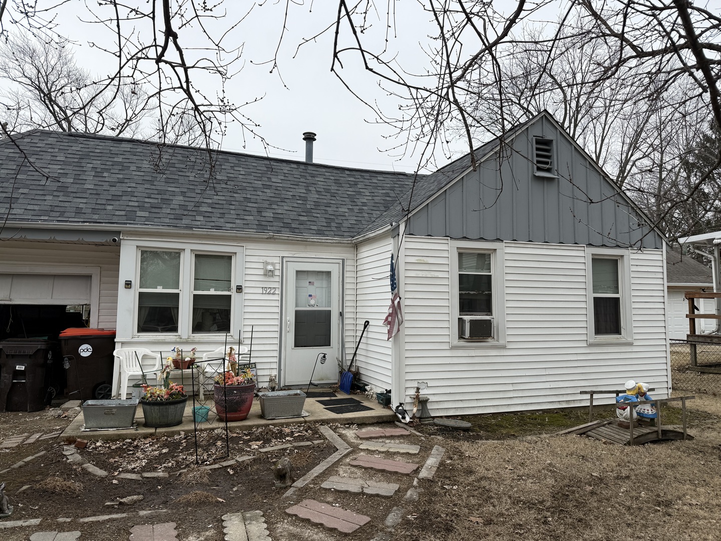 1922 W Richwoods Boulevard, Peoria, IL 61604