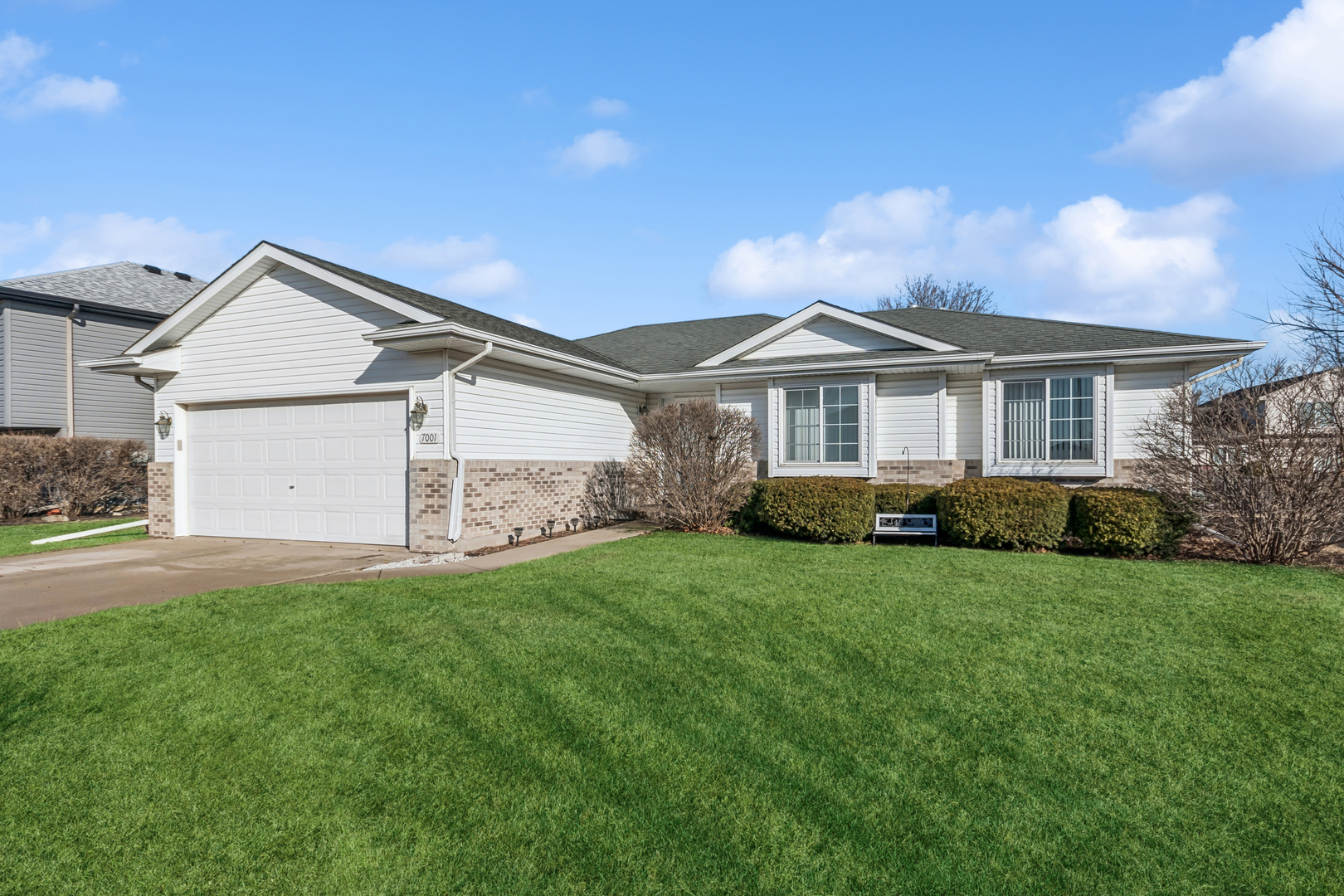 7001 Cornwall Drive, Joliet, IL 60431