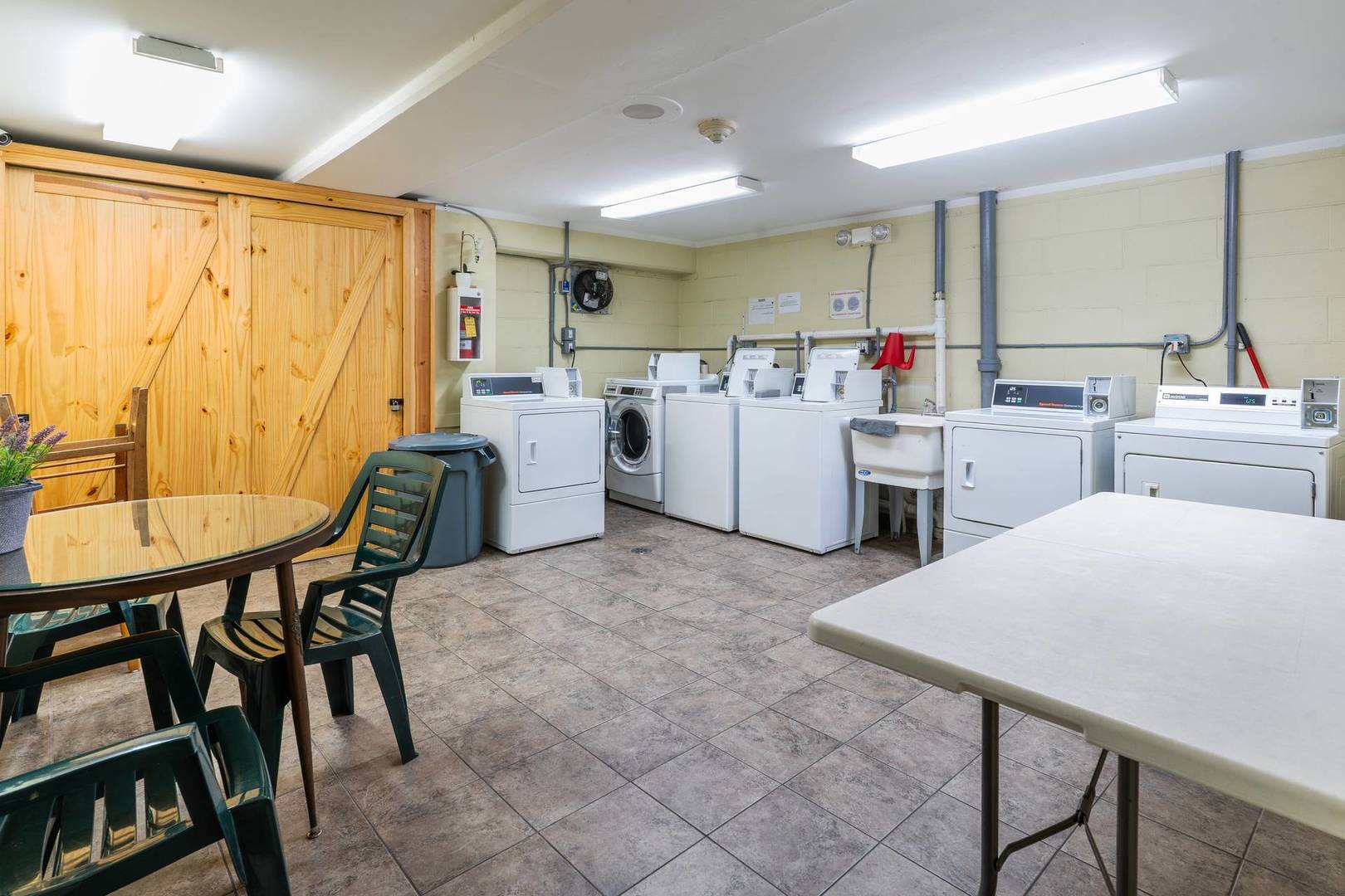 2920 N Harlem Avenue #4G, Elmwood Park, IL 60707