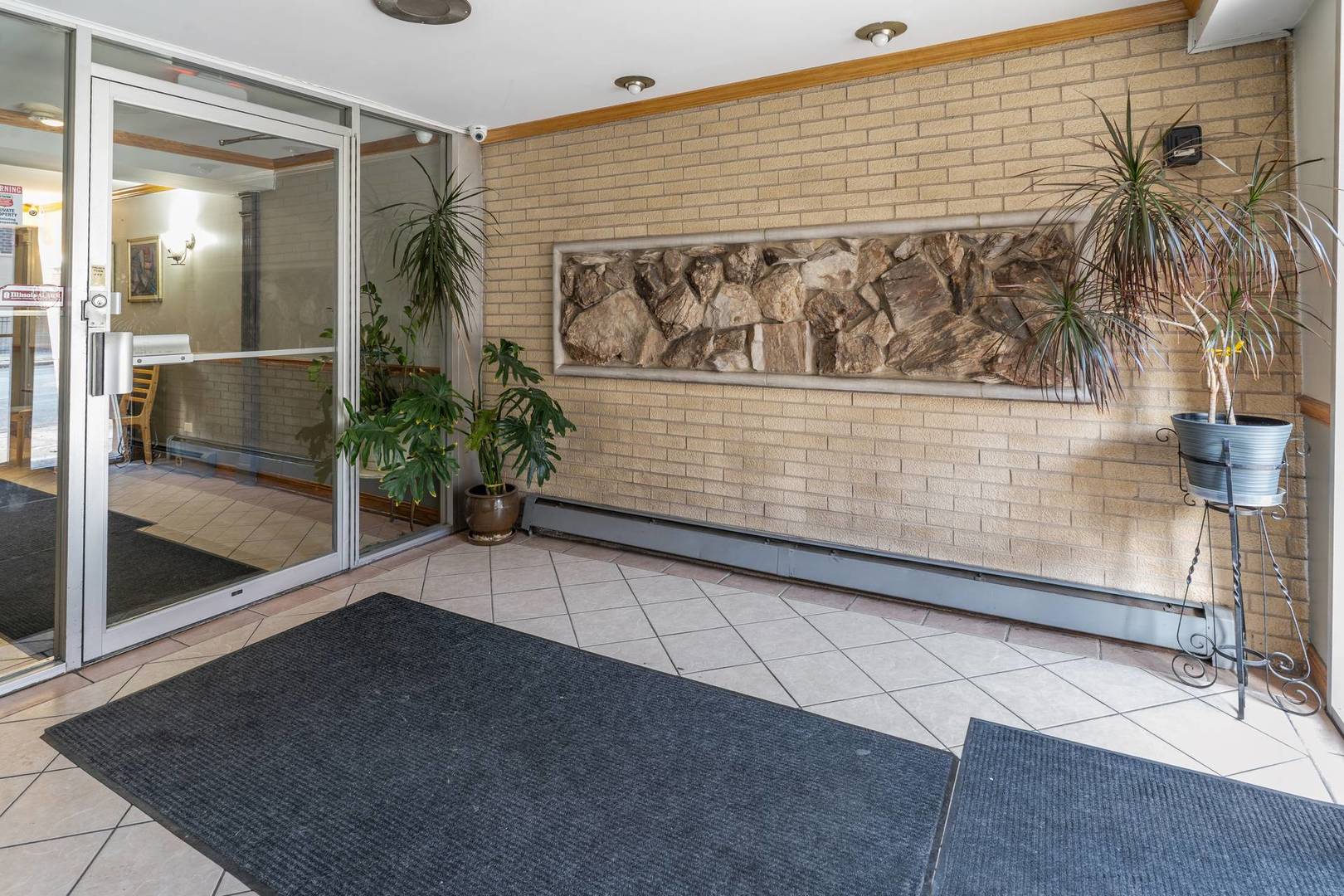 2920 N Harlem Avenue #4G, Elmwood Park, IL 60707