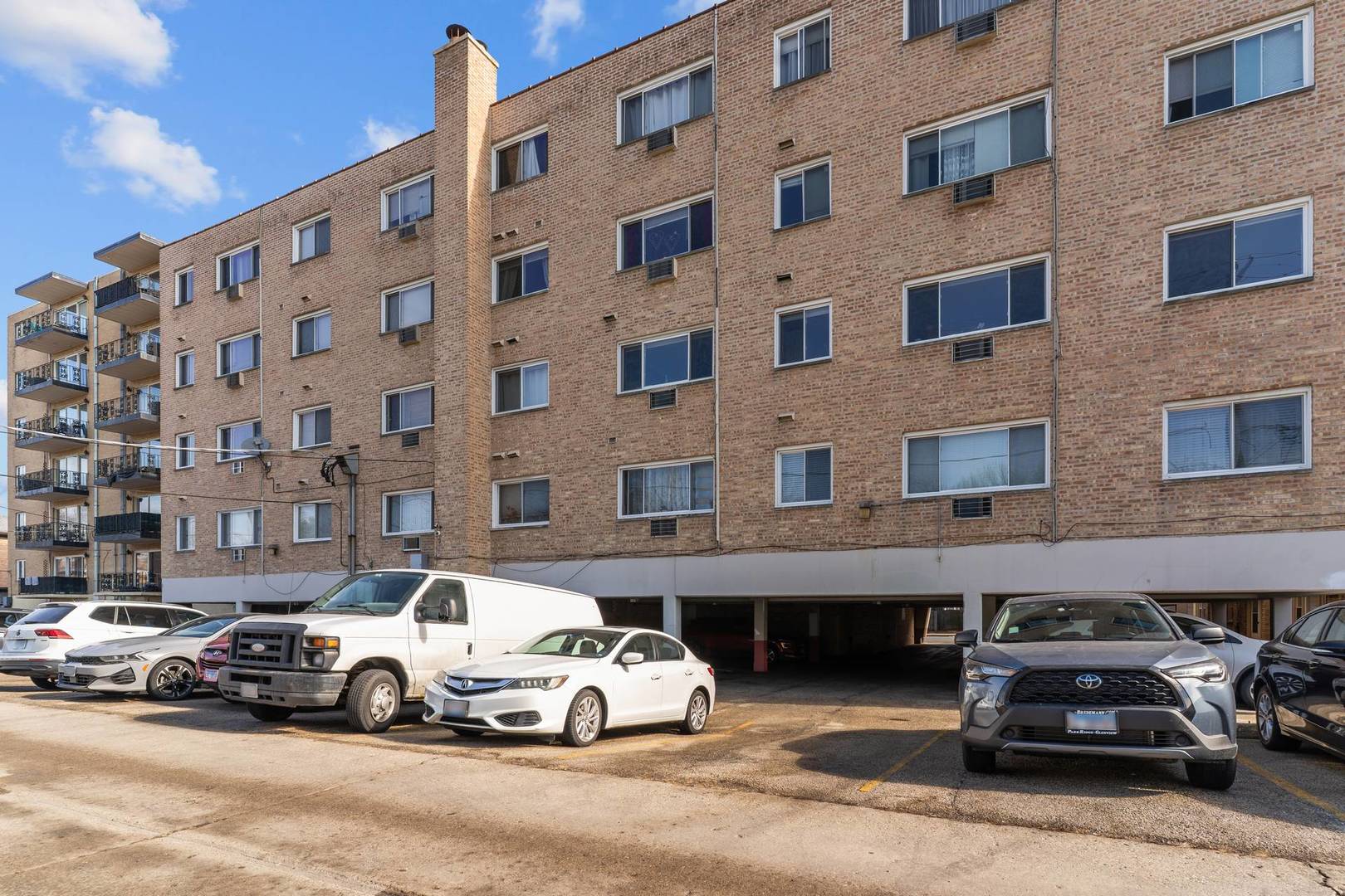 2920 N Harlem Avenue #4G, Elmwood Park, IL 60707