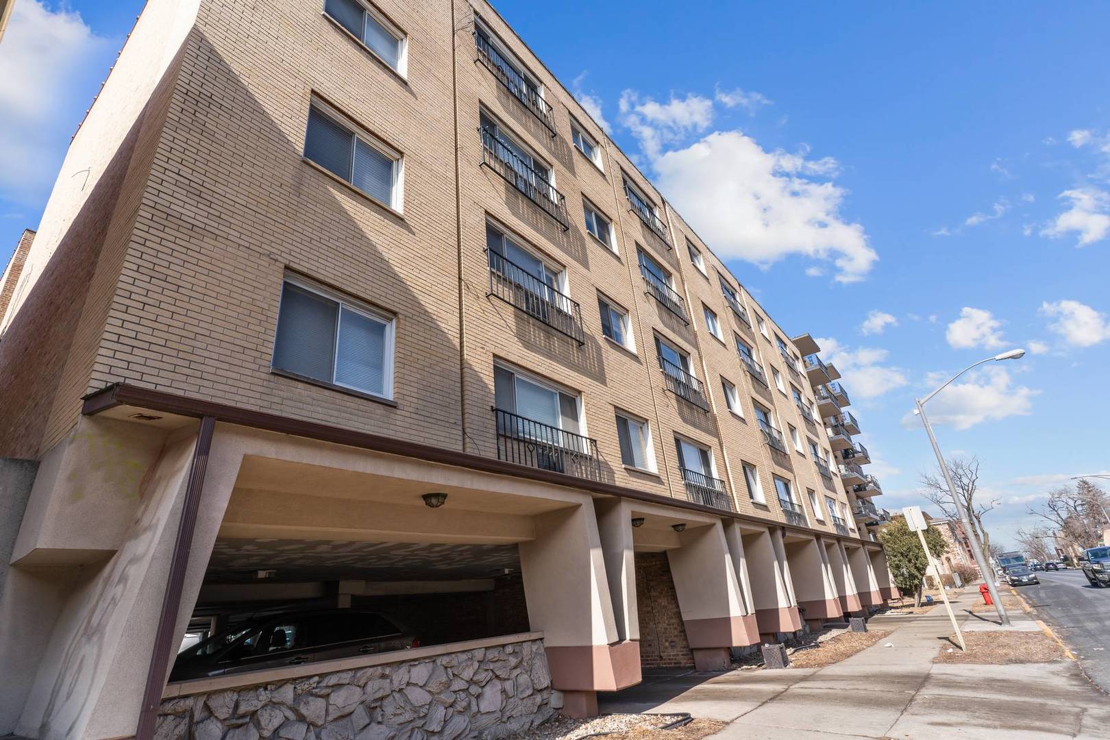 2920 N Harlem Avenue #4G, Elmwood Park, IL 60707